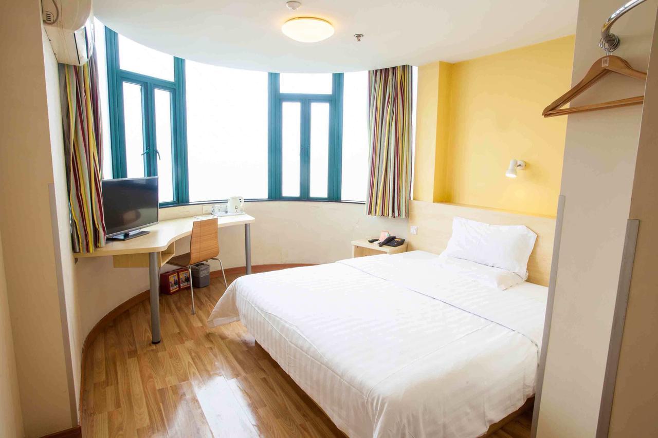 7Days Inn Wuhan Zhuankou Development Zone Jianghan University Номер фото