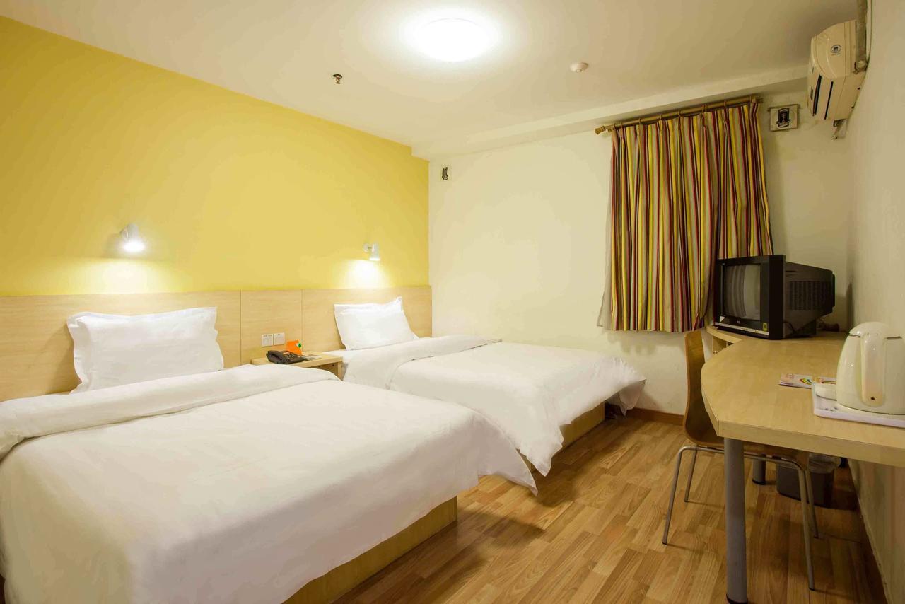 7Days Inn Wuhan Zhuankou Development Zone Jianghan University Номер фото